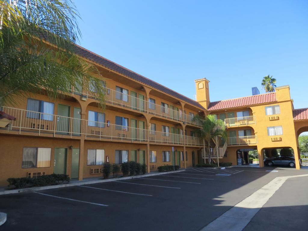 אנהיים Buena Vista Inn מראה חיצוני תמונה